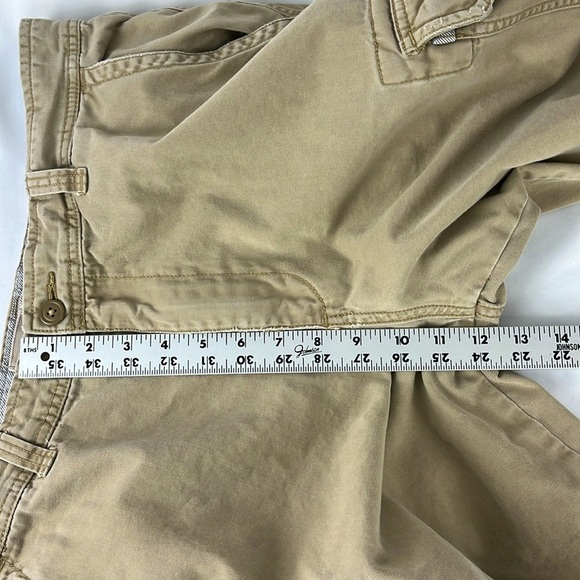 Old Navy Men's Distressed Cargo Shorts Khaki Tan Size 34 - Picture 7 of 15